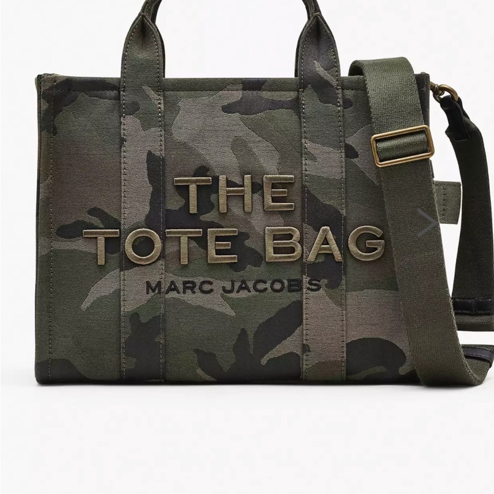 Marc Jacobs The Tote Bag Camo Canvas Shoulder Tote in Green